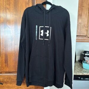 Under Armour Men's Black Pullover Hoodie